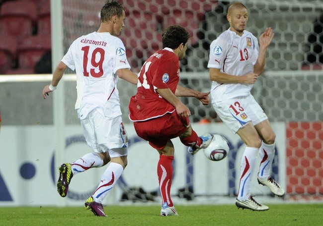 白俄罗斯队与希腊队对决,实力对比悬殊 白俄罗斯队与希腊队对决,实力对比悬殊