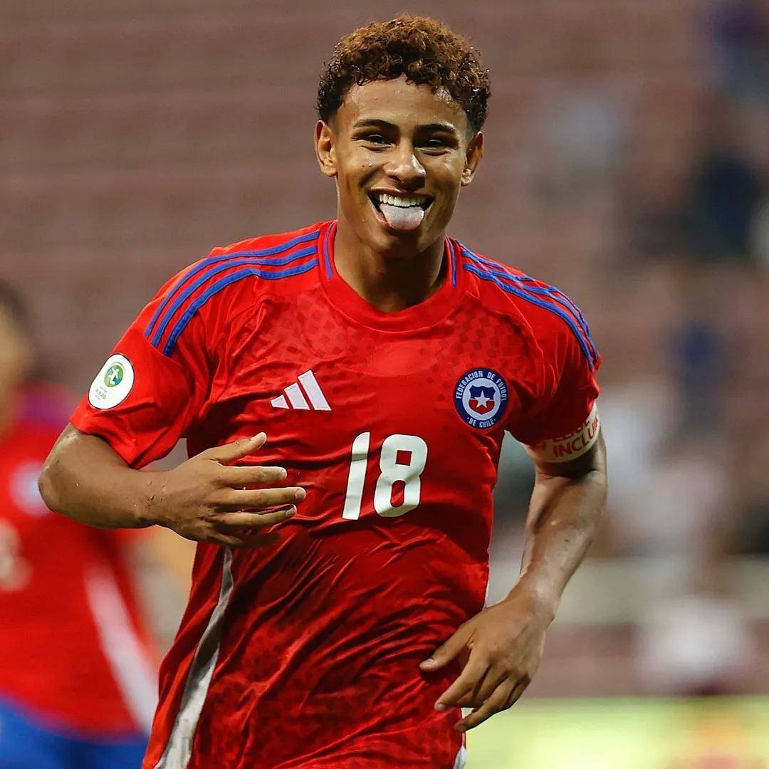 南美球队在争夺胜利中展现出色实力 南美球队在争夺胜利中展现出色实力