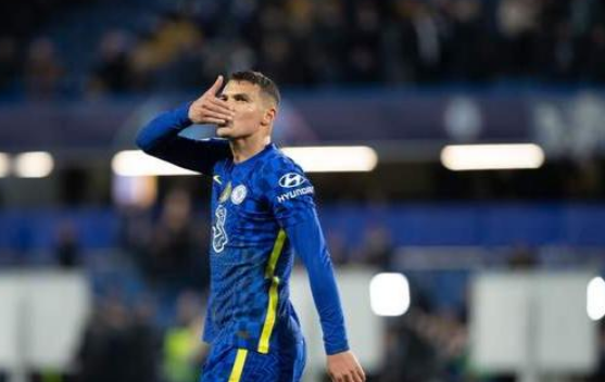 包含里尔胜出关键战，保持领先位置的词条